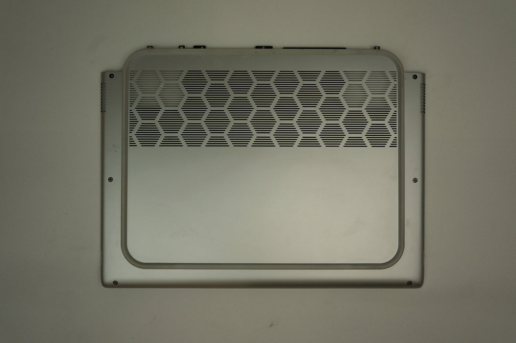 Components>Chassis & Chassis Parts>Laptops - Dell - TXVX4 - Open Box