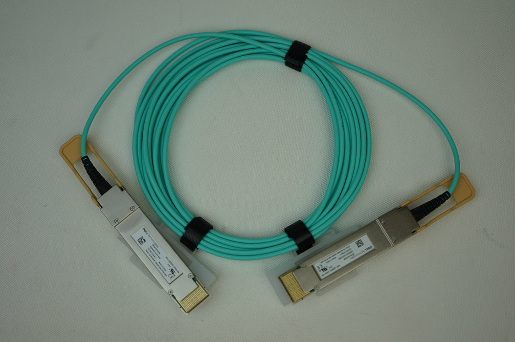 Cables & Connectors>Direct Attach Cables - Dell - VYXPW - Open Box